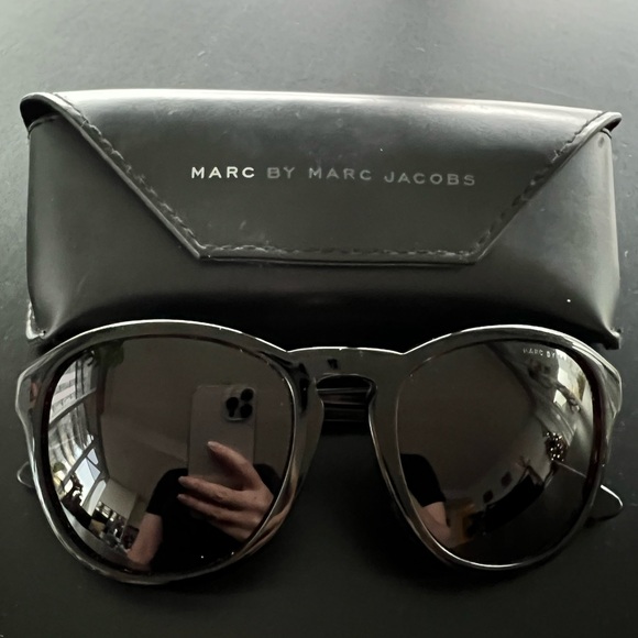 Marc by Marc Jacobs Sunglasses MMJ 213/S Black - Picture 2 of 2